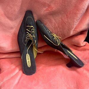 Black denim women’s slide. Lace up two toned. Worn once.